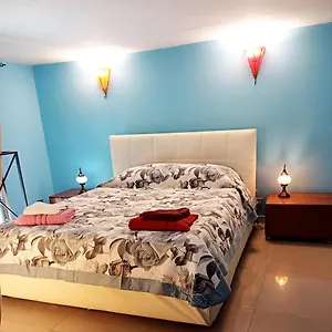 Guest house Goldencube, Naples